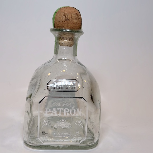 750 ml Silver Patron Tequila Empty Glass Bottle with Box - Picture 4 of 9